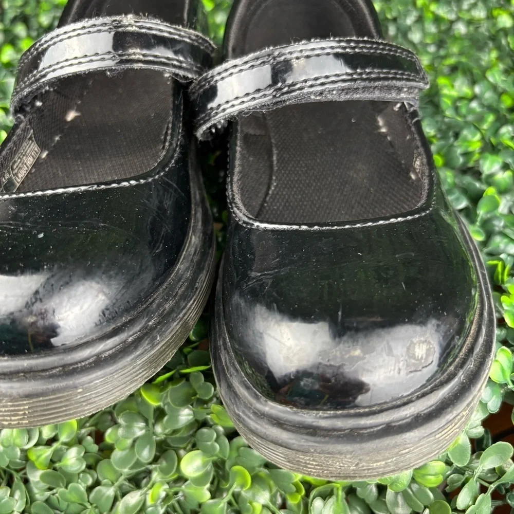 DR.MARTENS MACCY ll mary Jane Black Kids Dress Shoes Size 2 girl